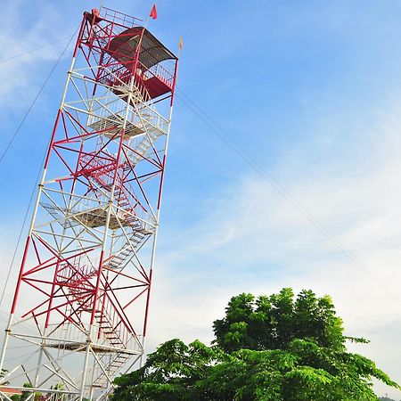 Club Manila East Taytay Appartamento Esterno foto